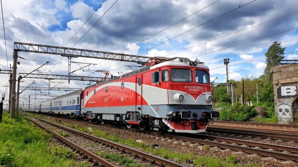 Trenuri suplimentare către litoral pentru minivacanța de Paște. Anunțul făcut de CFR