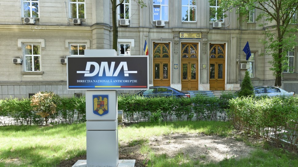 Procurorii DNA se revoltă împotriva măsurilor de control impuse de șeful instituției