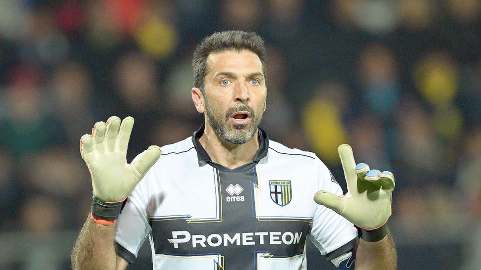 Gianluigi Buffon se retrage din activitate la 45 de ani după o carieră de 28 de ani