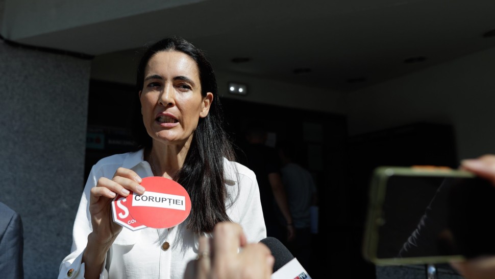 CSM o acuză pe Clotilde Armand de presiuni asupra judecătorilor