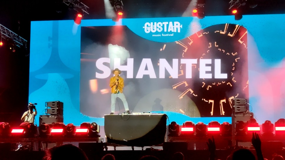 L-am cunoscut pe legendarul Shantel artistul originar din Bucovina și cunoscut în toată lumea Am un suflet est-european | VIDEO