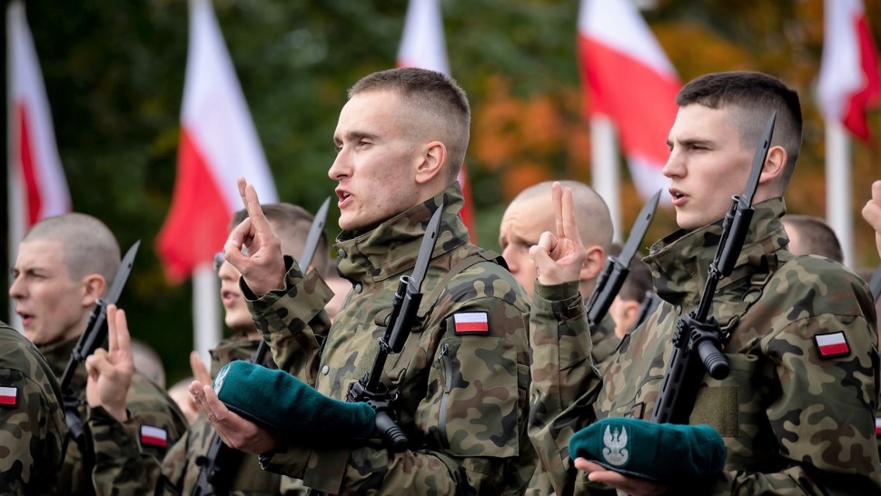 Armata poloneză devine o superputere militară  Varșovia va organiza cea mai mare paradă militară din ultimele decenii. Influența sa în Europa crește
