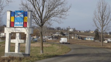 Într-o comună din România oamenii trăiesc fără apă potabilă de peste 20 de ani