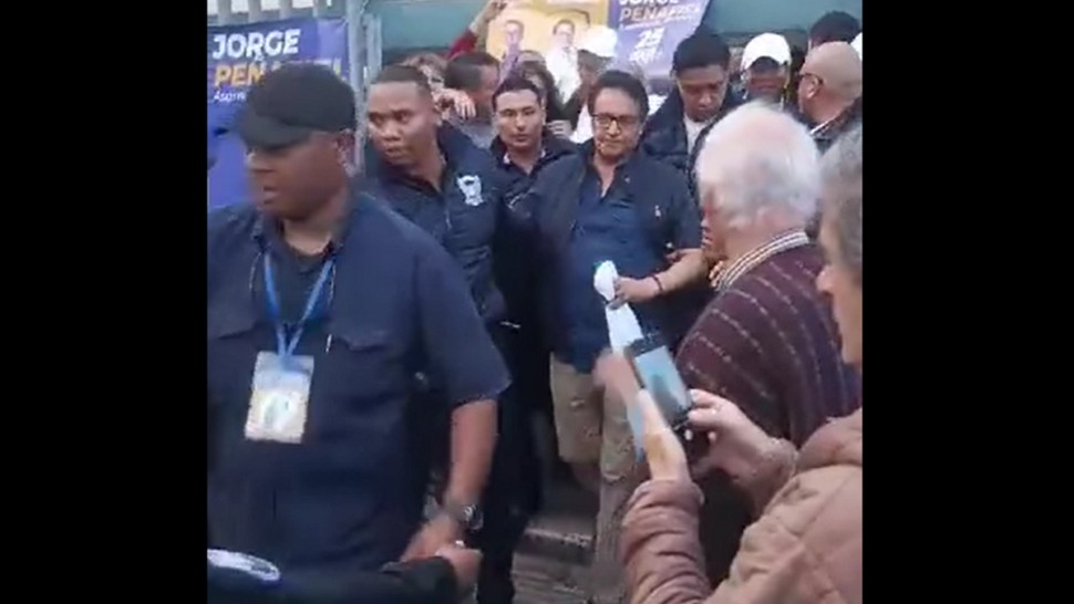 Candidat la prezidențiale împușcat în plină stradă în Ecuador. Totul a fost filmat |  VIDEO