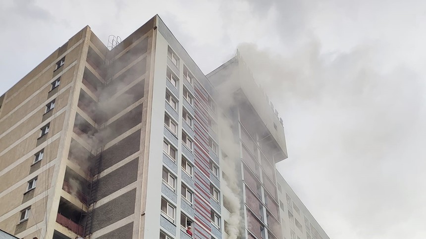 Incendiu la un hotel din Băile Felix Mai mulți turiști au fost intoxicați cu fum | UPDATE VIDEO