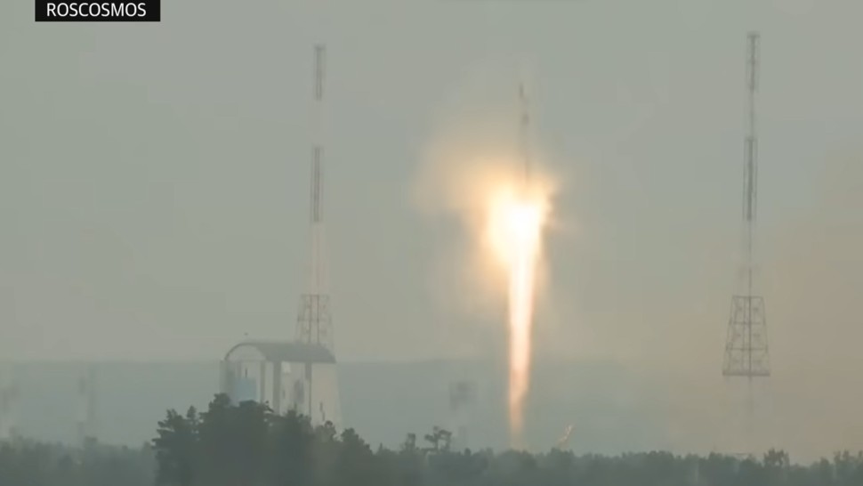 VIDEO Incident bizar în Rusia. Moscova a bombardat accidental un sat aflat în proximitatea Ucrainei