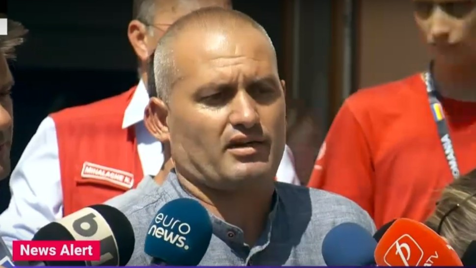 Incredibil Primarul din Crevedia aprobă o nouă stație GPL între case