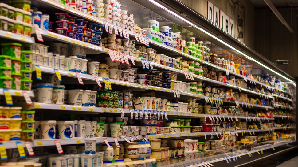 Ministrul Muncii susține plafonarea prețului la alimente. Care e impactul asupra bugetului