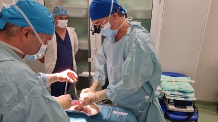 Primul transplant al unei inimi artificiale la un copil din România | VIDEO