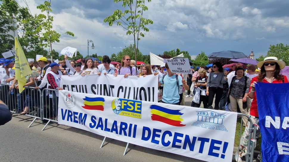 Noul an școlar în pericol Sindicatele din Educație cer Guvernului legea salarizării
