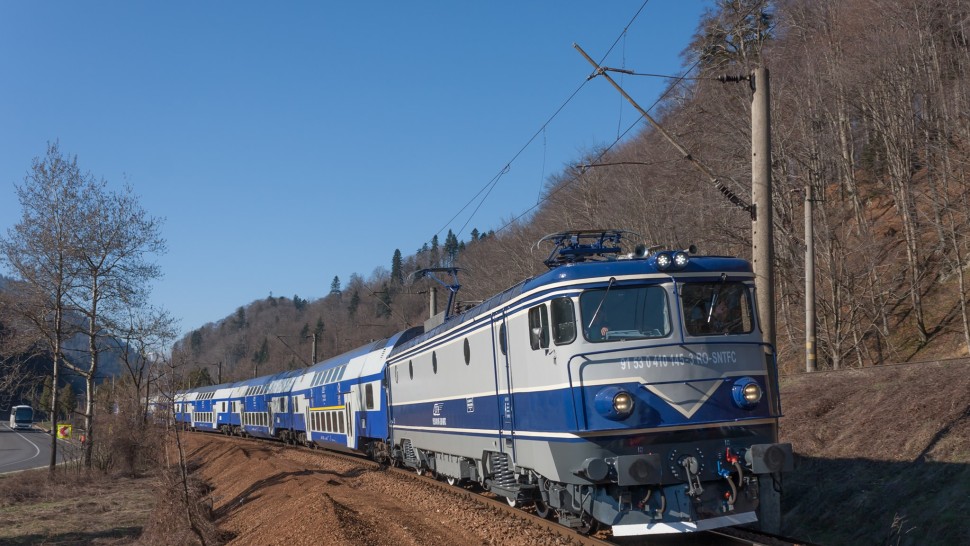 Cum vrea CFR Marfă să își plătească datoriile la ANAF. Mii de vagoane și locomotive scoase la vânzare