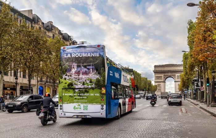 România, promovată turistic la Paris! Peste 100.000 de euro pentru panouri publicitare și autobuze colantate timp de 20 de zile