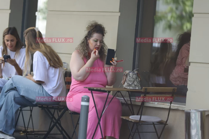Ce face Oana Lis atunci când nu o vede nimeni. IMAGINI PAPARAZII explicite | EXCLUSIV