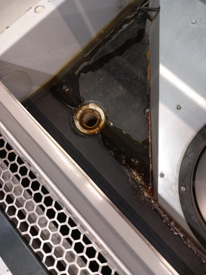 Controale ANPC la sute de magazine Mega Image