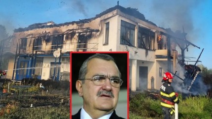 Casa de vacanță a fostului ministru Miron Mitrea din Deltă incendiată. Un fost angajat al complexului i-a dat foc