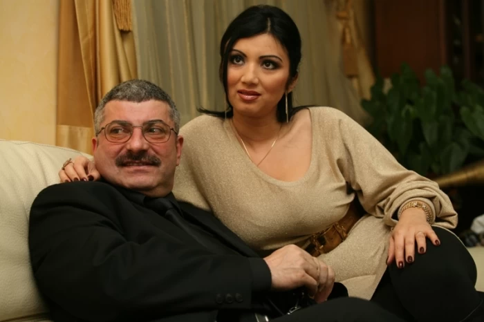Adriana Bahmuțeau, fotografiată alături de fiul cel mic, motivul unui nou scandal cu Silviu Prigoană | IMAGINI PAPARAZZI