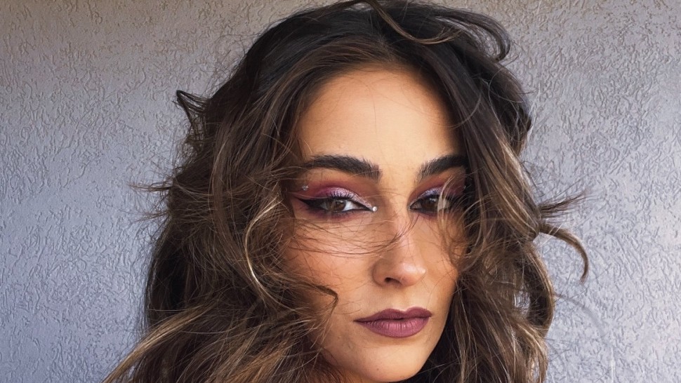 Cine este de fapt influencerița Yoyo noua colegă a lui Cătălin Măruță Are un tată celebru