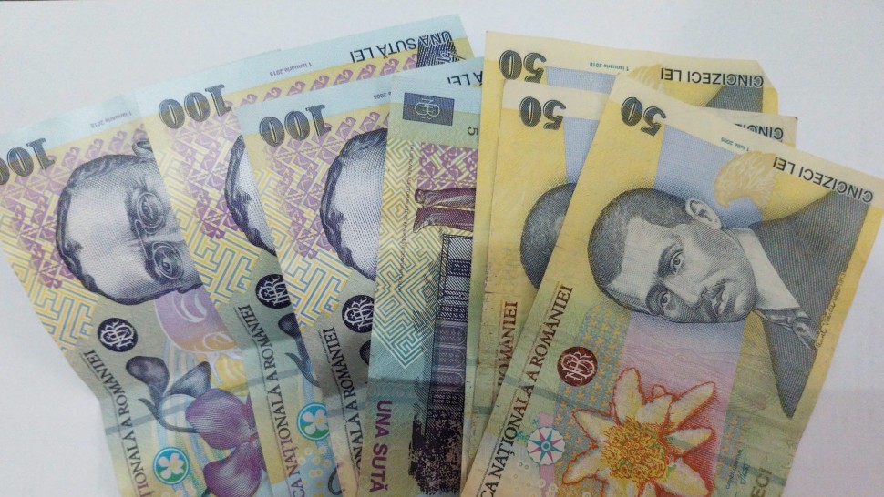 Sprijin financiar pentru românii cu venituri reduse. Câți bani vor primi aceștia în 2024