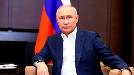 Vladimir Putin confiscă toată puterea în Rusia. Guvernul de la Moscova va demisiona pe 7 mai
