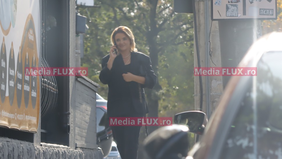 Și bogații mănâncă fast food câteodată Exemplu Cristina Bâtlan Regina Pantofilor din România jurat la Imperiul Leilor | FOTO PAPARAZZI