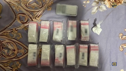 Percheziții în București și Ilfov la persoane care vindeau substanțe psihoactive. Zeci de persoane duse la audieri
