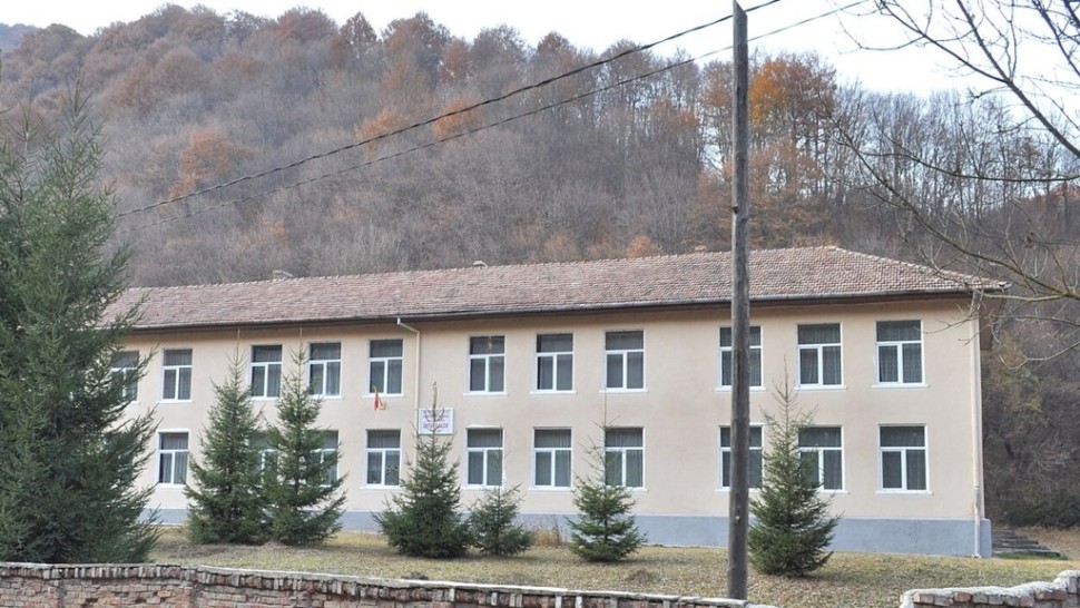 Modernizare pe fonduri europene pentru o școală unde mai învață doar nouă elevi. Va costa aproape 2 milioane de lei