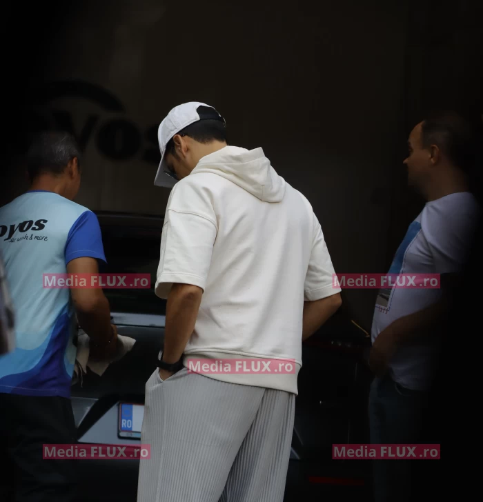 Ștefan Bănică mai fericit ca niciodată. Ce-l bucură pe artist | FOTO PAPARAZZI