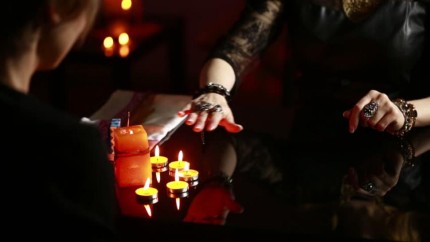 Universitatea la care se vor preda cursuri de magie și științe oculte