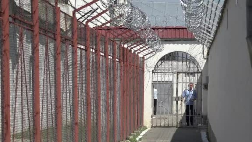 Toate închisorile vor fi scoase în afara orașelor. Planurile ministrului Justiției
