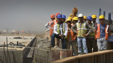 Importăm muncitori Trei sferturi din companii caută angajați în țările din afara UE