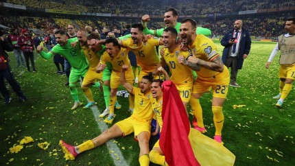 România se califică în glorie la EURO 2024. Cu cine am putea da piept în grupe. Imaginile bucuriei | VIDEO UPDATE