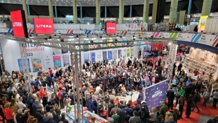 Cartea lui Mircea Geoană pe primul loc în topul celor mai vândute cărți ale editurii Litera la Gaudeamus