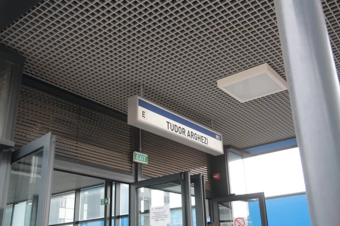 Stația de metrou Tudor Arghezi