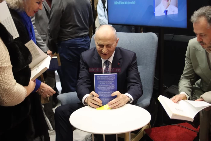 Mircea Geoană, lansare de carte la Gaudeamus