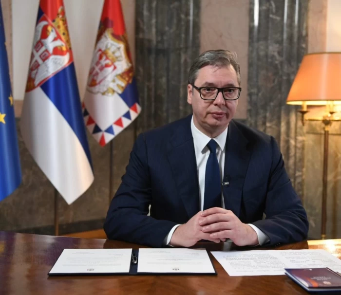 Președintele sârb Aleksandar Vucic a dizolvat parlamentul și stabilește un vot anticipat pentru 17 decembrie