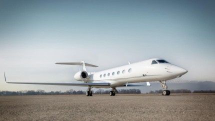 O companie low-cost anunță scumpiri la biletele de avion pentru că UE ar vrea ca bagajul de mână să fie inclus în preț