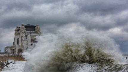 Cum va fi vremea în următoarele zile. Anunțul meteorologilor după ciclonul care a măturat litoralul