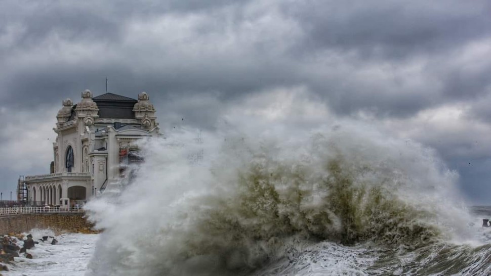 Când ajunge în România furtuna care a făcut ravagii în Franța și Germania. Anunțul ANM
