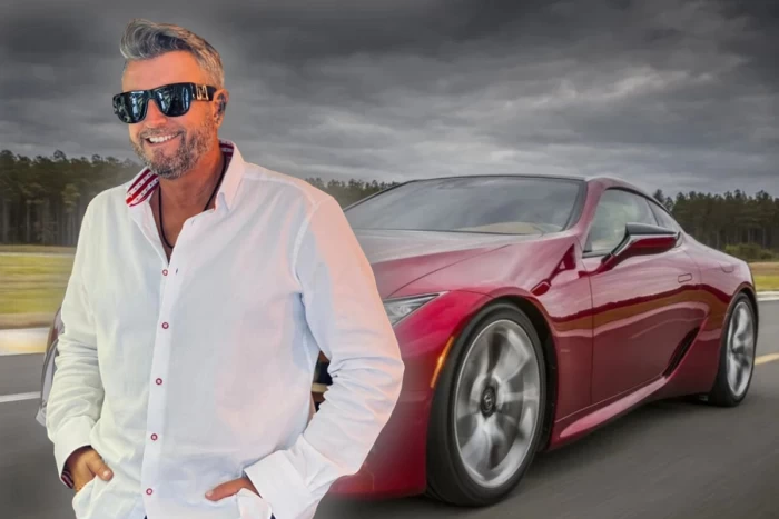 Ce mașină și-a făcut cadou Cătălin Botezatu