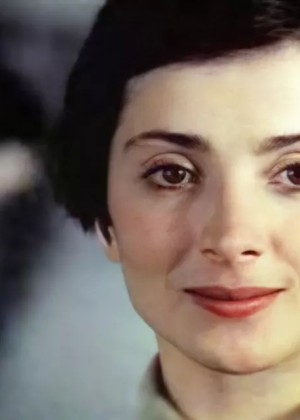 Moartea ciudată a unei actrițe românce adorate de public. Avea doar 46 de ani și de vină a fost o eșarfă