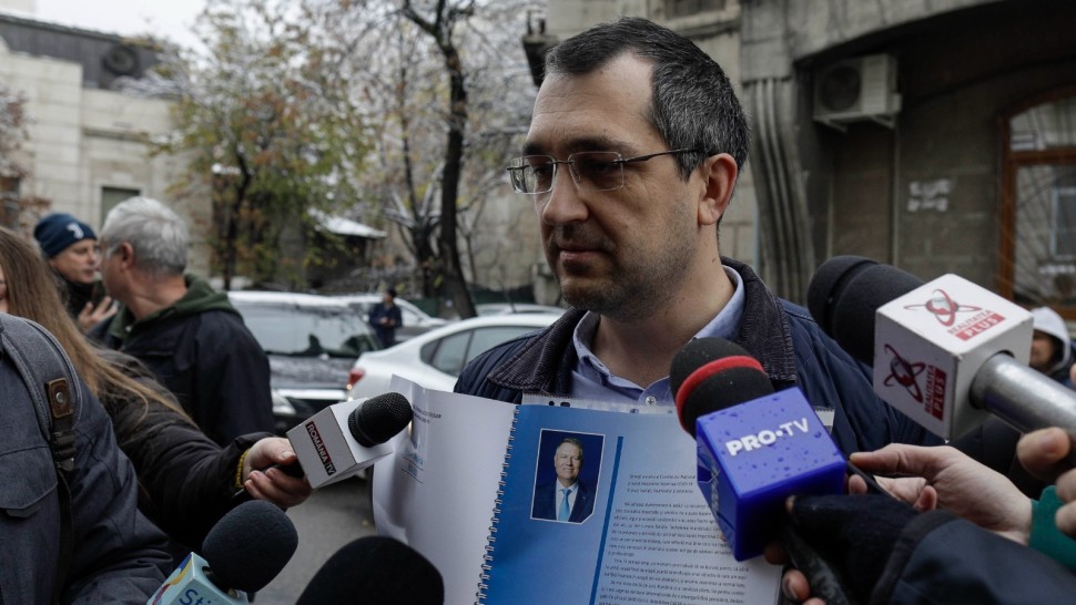 Vlad Voiculescu și Ioana Mihăilă puși oficial sub acuzare de DNA pentru abuz în serviciu în dosarul vaccinurilor | UPDATE