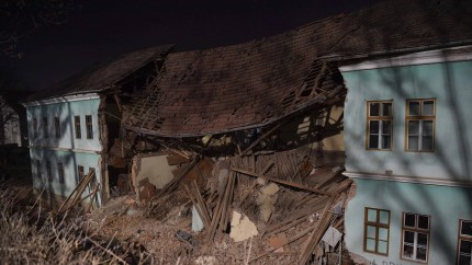 Tragedia de la Odorheiul Secuiesc. Patronul firmei care executa lucrări reținut. Reacția Arhiepiscopiei Romano-Catolice din Alba Iulia UPDATE