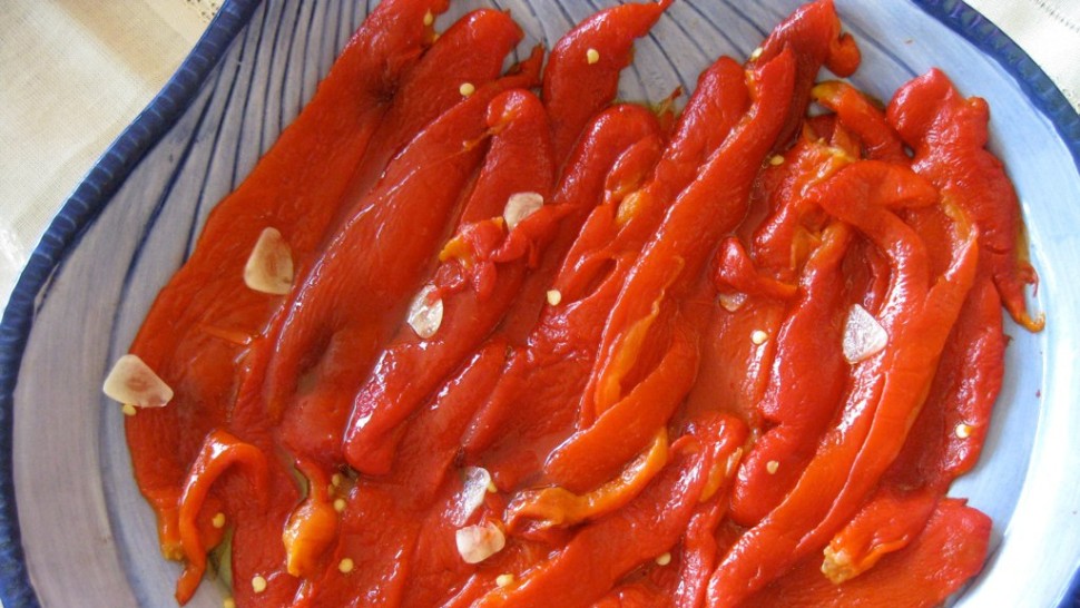 Vrei o cină rapidă și ușoară Iată o rețetă de ardei copți trași la tigaie. Care sunt ingredientele secrete