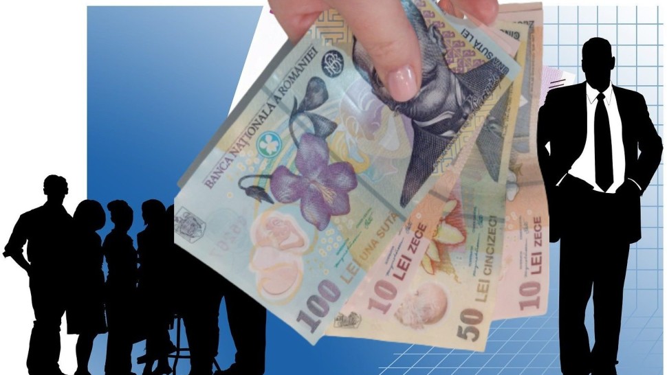 Salariul mediu net a crescut în România. În ce domenii se câștigă cel mai mult