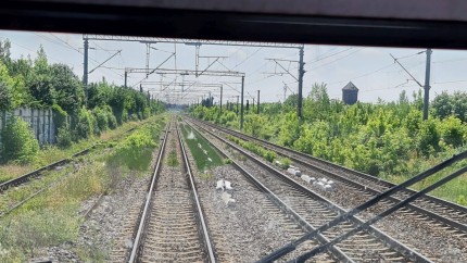 Întârzieri cu orele în programul CFR. Deraierea trenului între Roșiori Nord și București Basarab a perturbat circulația feroviară | UPDATE