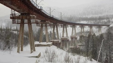 Explozii în Rusia. Ucraina a aruncat în aer o conexiune feroviară din Siberia