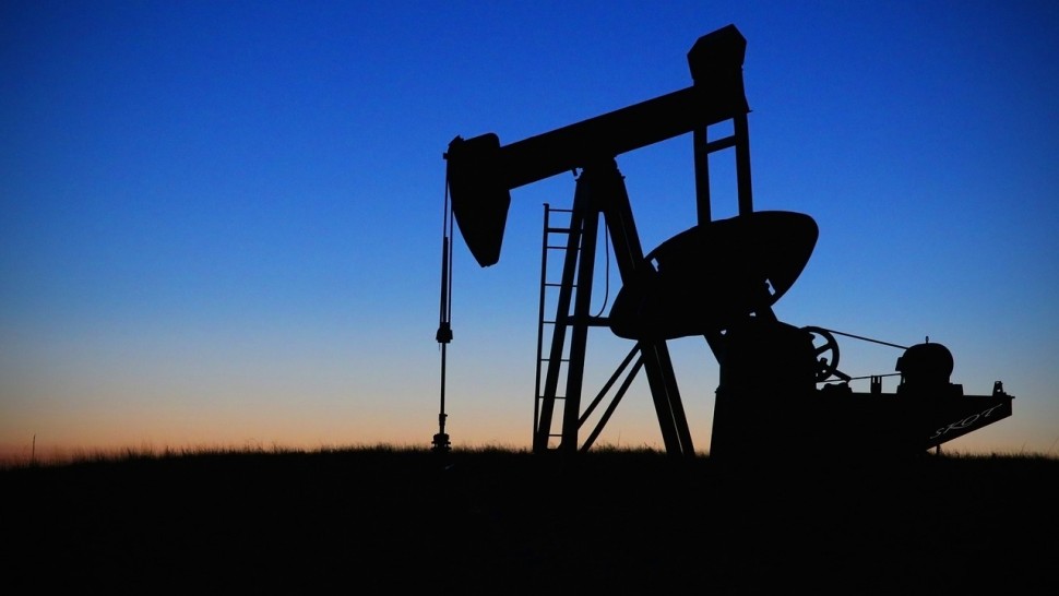Reuters Prețul petrolului se stabilizează în creștere din cauza tensiunilor din Orientul Mijlociu