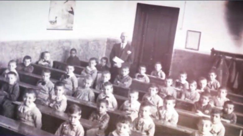 Cât câștigau profesorii în perioada interbelică. Erau plătiți mai bine ca miniștrii