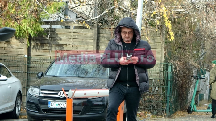 Sorin Blejnar merge la Le Club sub acoperire! Își parchează mașina la mare depărtare