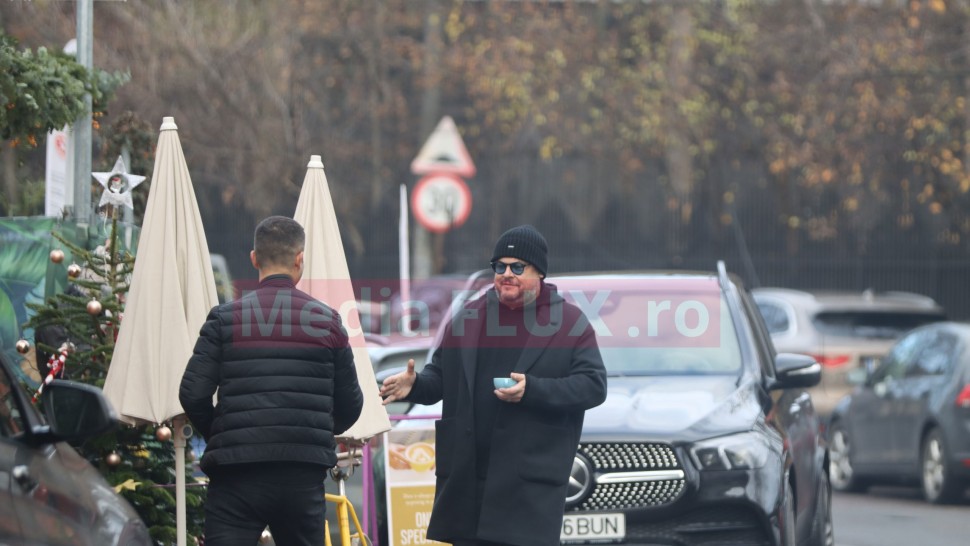 EXCLUSIV PAPARAZZI. Prețul celebrității lui Bobonete nu-i mai ajunge terasa nici iarna